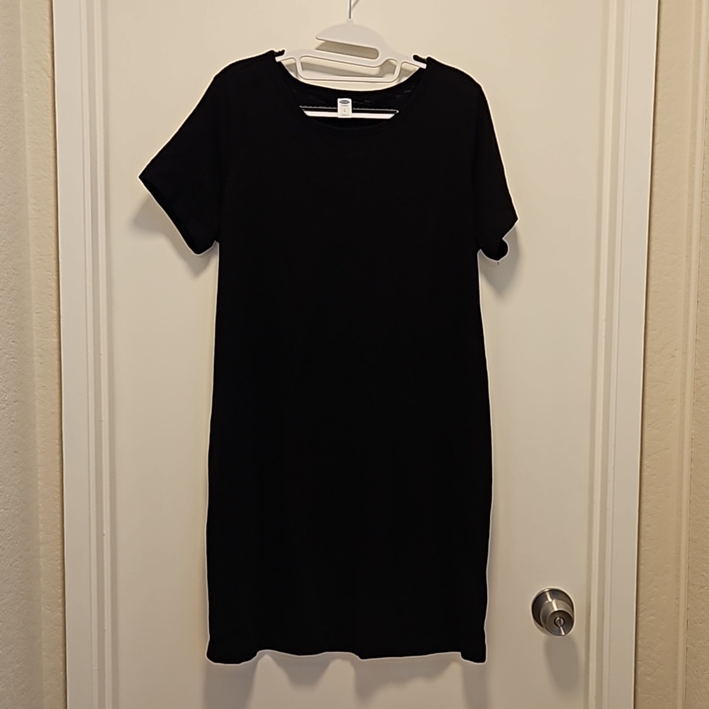 Black Crew Neck T-Shirt Dress